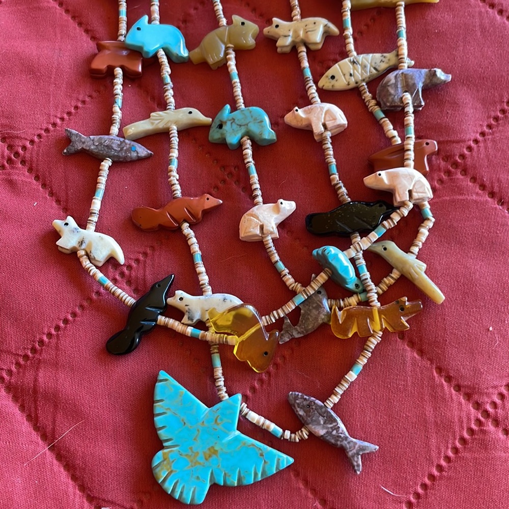Native American fetish necklace - Picture 3 of 7